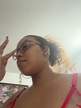 Snapshot of AlesiaCooper chatting on 05-26-26, 02:51 AlesiaCooper online show from 05-26-26, 02:51
