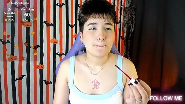 emma cute7 online show from 10-24-25, 05:15