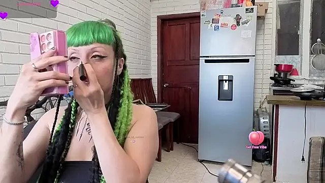 freyaa sorcerees online show from 10-04-25, 07:01