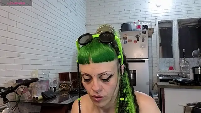 freyaa sorcerees online show from 10-10-25, 06:34