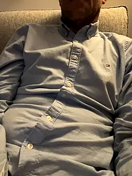 Snapshot of Simon_76 chatting on 10-08-25, 08:17 Simon 76 online show from 10-08-25, 08:17