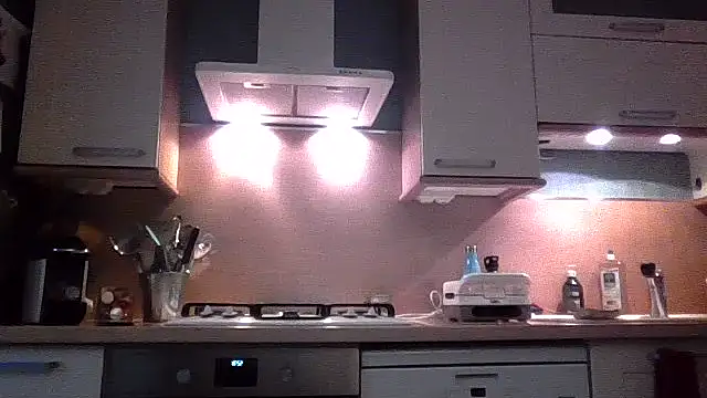 Snapshot of Simon_76 chatting on 10-21-25, 04:51 Simon 76 online show from 10-21-25, 04:51