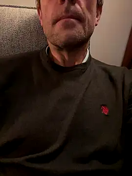 Snapshot of Simon_76 chatting on 11-13-25, 09:14 Simon 76 online show from 11-13-25, 09:14