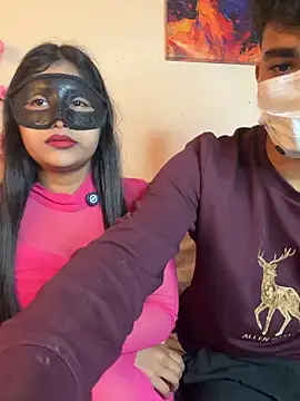 Snapshot of Hotswetie chatting on 01-07-26, 01:13 Hotswetie online show from 01-07-26, 01:13