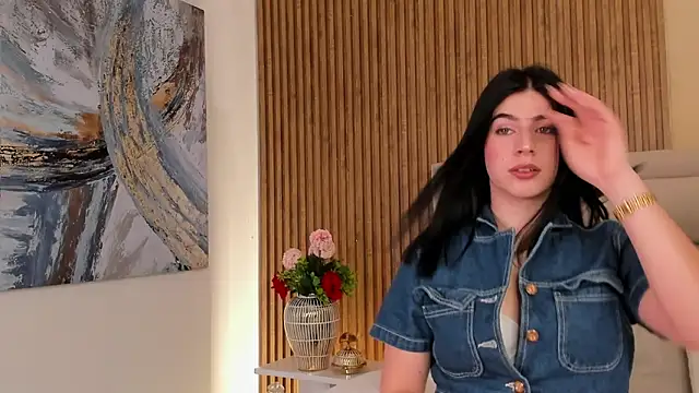 Snapshot of FatimaEvans chatting on 11-17-25, 03:51 FatimaEvans online show from 11-17-25, 03:51