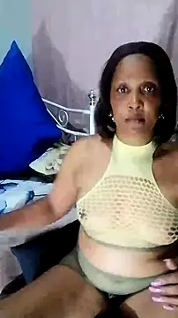 Snapshot of JuicyBigClitt chatting on 10-17-25, 08:00 JuicyBigClitt online show from 10-17-25, 08:00
