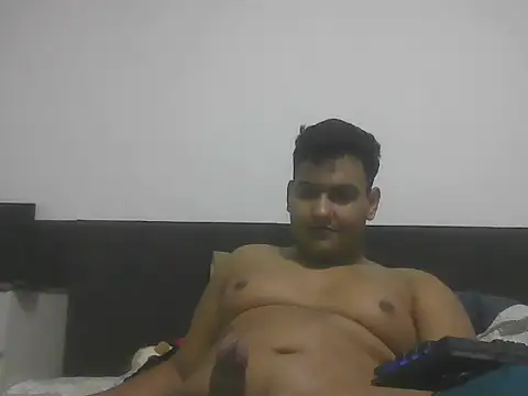 Snapshot of pocahontasjr chatting on 02-16-26, 01:02 pocahontasjr online show from 02-16-26, 01:02