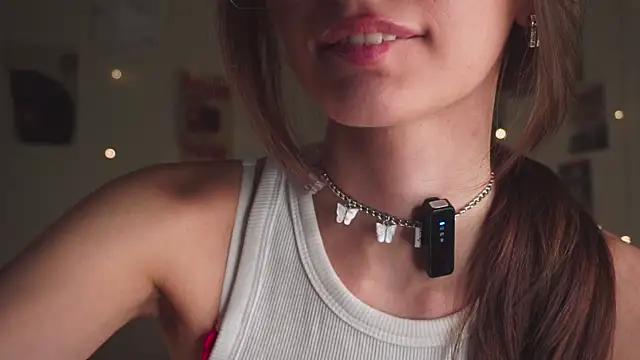 Snapshot of EditaBails chatting on 10-15-25, 07:03 EditaBails online show from 10-15-25, 07:03