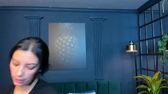 roxy hell online show from 02-07-26, 12:20