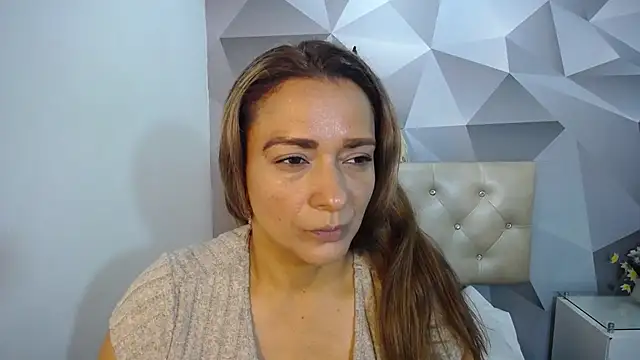 Milf-Prettyboobs online show from 10-29-25, 06:31