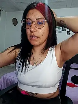 Snapshot of DaniPoison chatting on 02-10-26, 12:26 DaniPoison online show from 02-10-26, 12:26