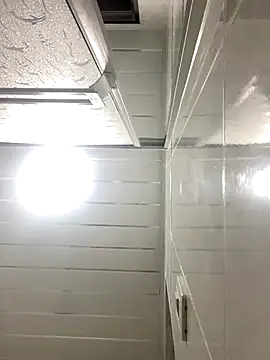 Snapshot of val_zx chatting on 12-01-25, 10:59 val zx online show from 12-01-25, 10:59