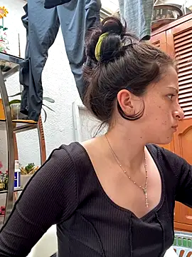 Snapshot of val_zx chatting on 01-07-26, 02:30 val zx online show from 01-07-26, 02:30