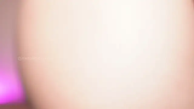 Snapshot of sweetlittlevenus chatting on 04-28-26, 02:27 sweetlittlevenus online show from 04-28-26, 02:27