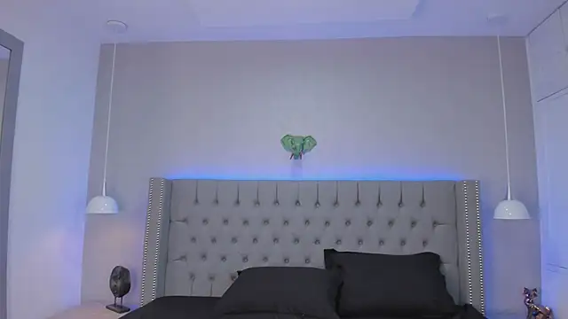 Snapshot of Emiliana_Rios chatting on 03-14-25, 03:37 Emiliana Rios online show from 03-14-25, 03:37