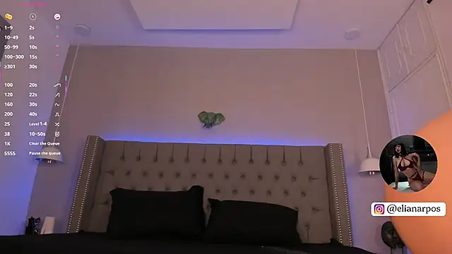 Snapshot of Emiliana_Rios chatting on 10-30-25, 04:03 Emiliana Rios online show from 10-30-25, 04:03