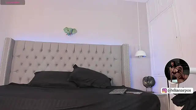 Snapshot of Emiliana_Rios chatting on 11-09-25, 10:30 Emiliana Rios online show from 11-09-25, 10:30