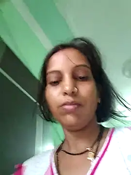 Hotty-Nidhi online show from 09-27-25, 03:22