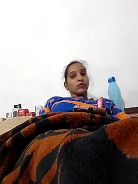 Hotty-Nidhi online show from 11-10-25, 03:33