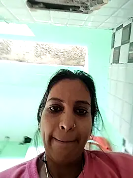 Hotty-Nidhi online show from 02-08-26, 04:27