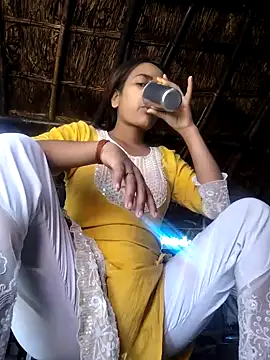 Snapshot of indiancute43 chatting on 04-11-26, 02:16 indiancute43 online show from 04-11-26, 02:16