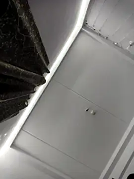 Snapshot of HARSHHU01 chatting on 12-18-25, 04:13 HARSHHU01 online show from 12-18-25, 04:13