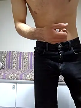 Snapshot of Thunderbolt121 chatting on 10-29-25, 04:42 Thunderbolt121 online show from 10-29-25, 04:42