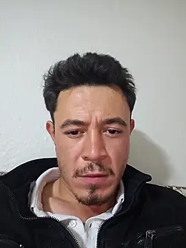 Snapshot of Thunderbolt121 chatting on 11-14-25, 09:24 Thunderbolt121 online show from 11-14-25, 09:24