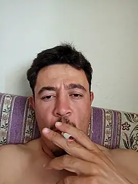 Snapshot of Thunderbolt121 chatting on 11-21-25, 10:14 Thunderbolt121 online show from 11-21-25, 10:14