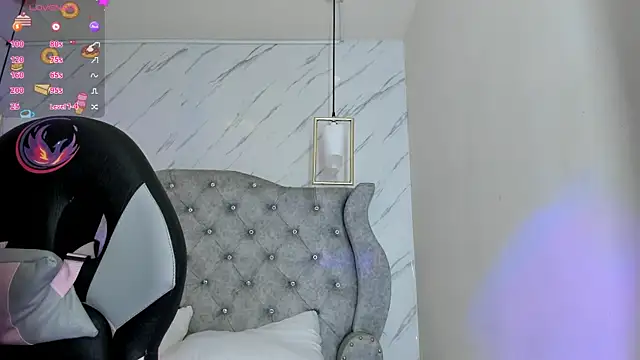 adara evanss online show from 09-18-25, 08:44