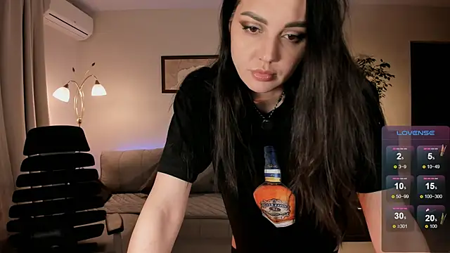 Snapshot of Viki_Bellson chatting on 03-21-25, 07:02 Viki Bellson online show from 03-21-25, 07:02