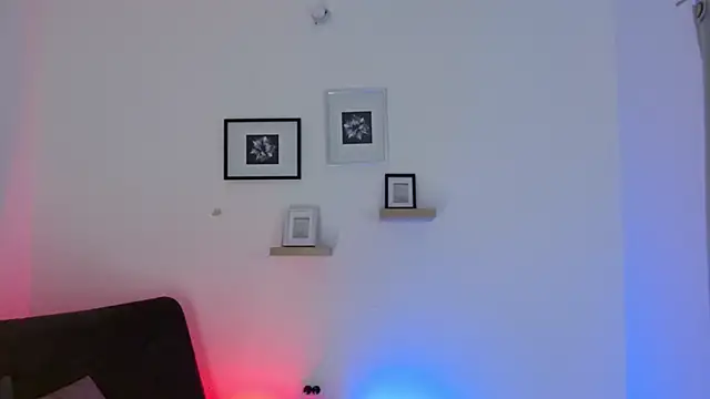 Snapshot of julian_vogue chatting on 03-13-25, 06:45 julian vogue online show from 03-13-25, 06:45