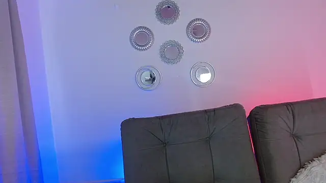 Snapshot of julian_vogue chatting on 03-15-25, 06:54 julian vogue online show from 03-15-25, 06:54