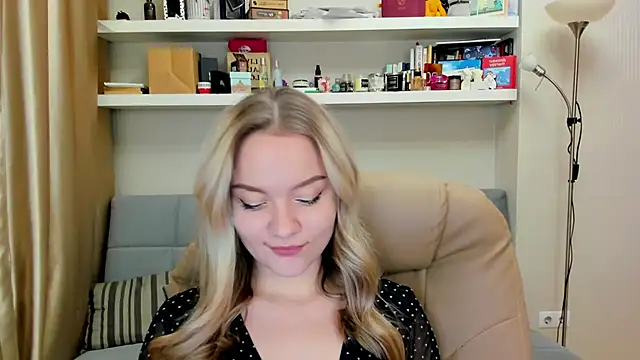 Snapshot of Kara_Smith_ chatting on 12-01-24, 09:26 Kara Smith online show from 12-01-24, 09:26