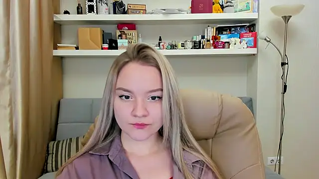 Snapshot of Kara_Smith_ chatting on 12-02-24, 10:23 Kara Smith online show from 12-02-24, 10:23