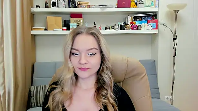 Snapshot of Kara_Smith_ chatting on 01-22-25, 10:26 Kara Smith online show from 01-22-25, 10:26