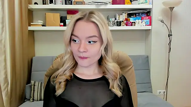 Snapshot of Kara_Smith_ chatting on 03-02-25, 10:16 Kara Smith online show from 03-02-25, 10:16