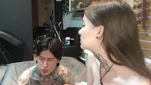 Alucard-Carmila online show from 10-08-25, 03:15