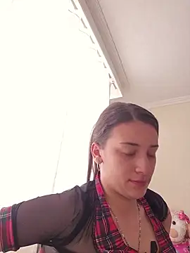 HOLY DOLL online show from 12-18-25, 01:06