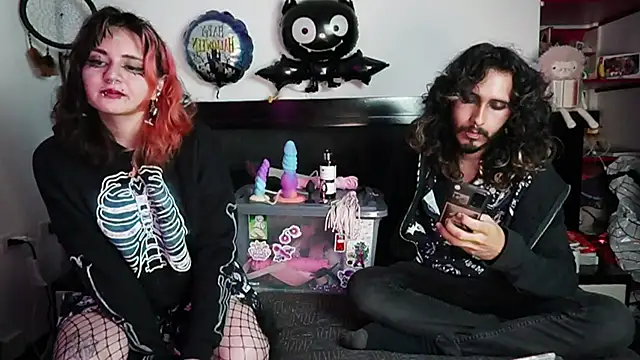 Devil And Princess online show from 11-06-25, 01:28