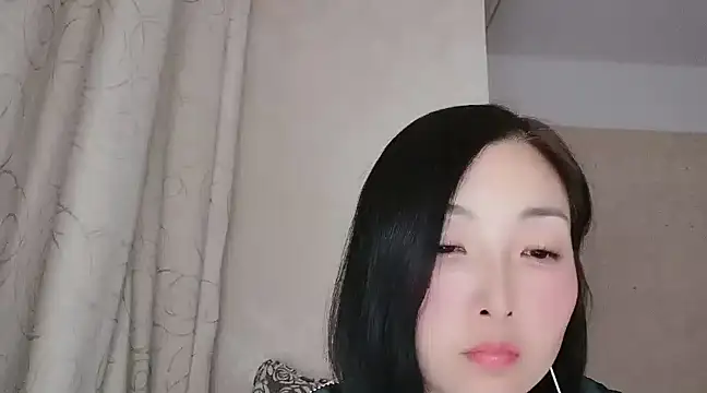 Snapshot of Rachel-6600 chatting on 03-14-25, 03:47 Rachel-6600 online show from 03-14-25, 03:47