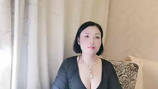 Snapshot of Rachel-6600 chatting on 10-30-25, 02:51 Rachel-6600 online show from 10-30-25, 02:51