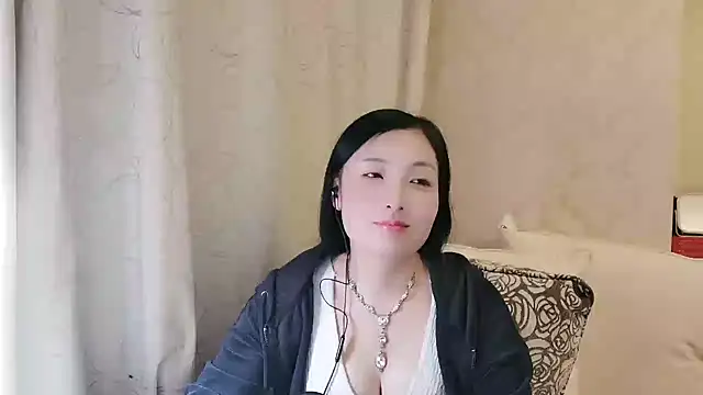 Snapshot of Rachel-6600 chatting on 11-08-25, 03:12 Rachel-6600 online show from 11-08-25, 03:12