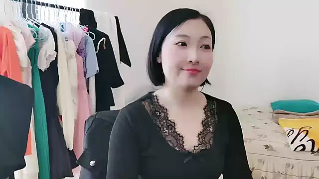 Snapshot of Rachel-6600 chatting on 11-14-25, 04:22 Rachel-6600 online show from 11-14-25, 04:22