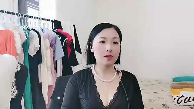 Snapshot of Rachel-6600 chatting on 11-26-25, 03:18 Rachel-6600 online show from 11-26-25, 03:18