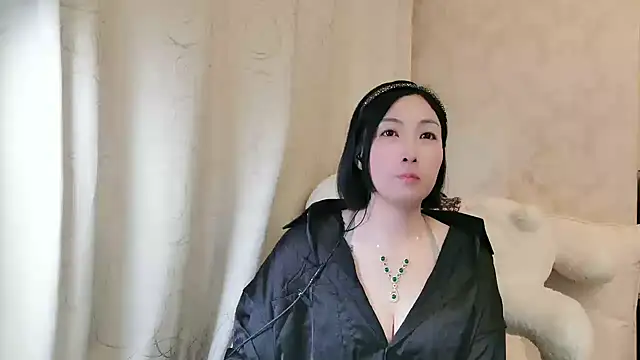 Snapshot of Rachel-6600 chatting on 06-01-26, 01:02 Rachel-6600 online show from 06-01-26, 01:02