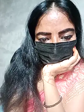 Snapshot of Shurbhi-Sharma chatting on 10-15-25, 04:07 Shurbhi-Sharma online show from 10-15-25, 04:07