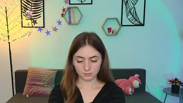 Snapshot of LilyHaart chatting on 03-10-25, 03:30 LilyHaart online show from 03-10-25, 03:30