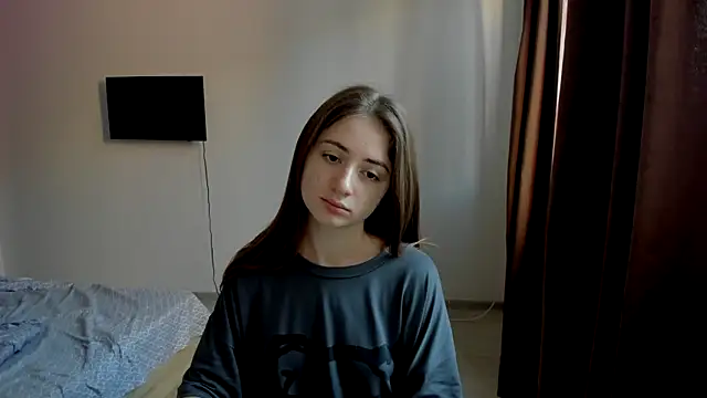 Snapshot of LilyHaart chatting on 09-24-25, 04:49 LilyHaart online show from 09-24-25, 04:49