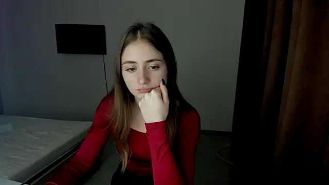 Snapshot of LilyHaart chatting on 10-31-25, 08:10 LilyHaart online show from 10-31-25, 08:10